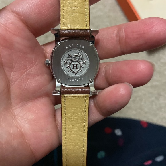 - Hermes watch - Picture 2 of 8